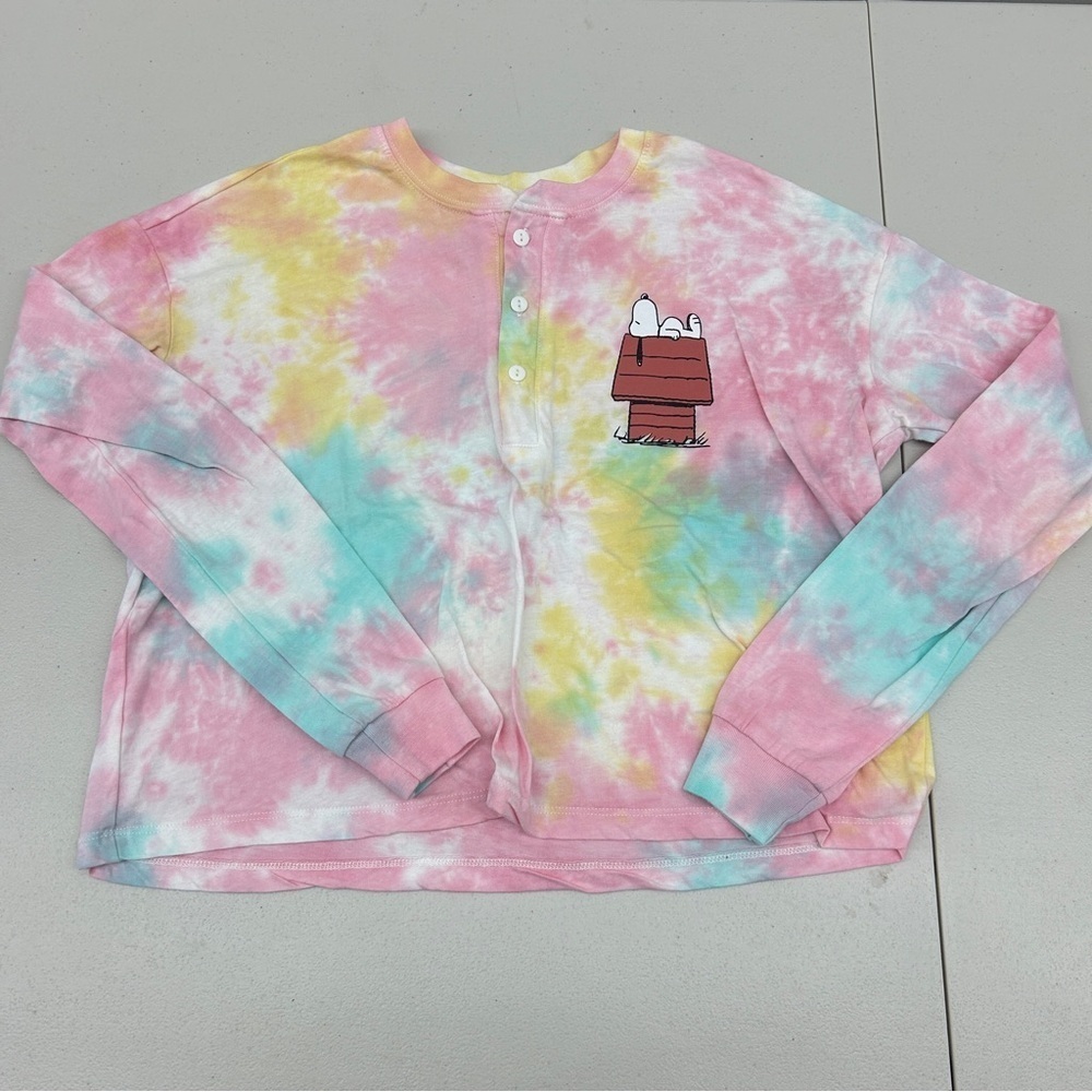 Peanuts Tie-Dye Shirt with Snoopy Design size XS